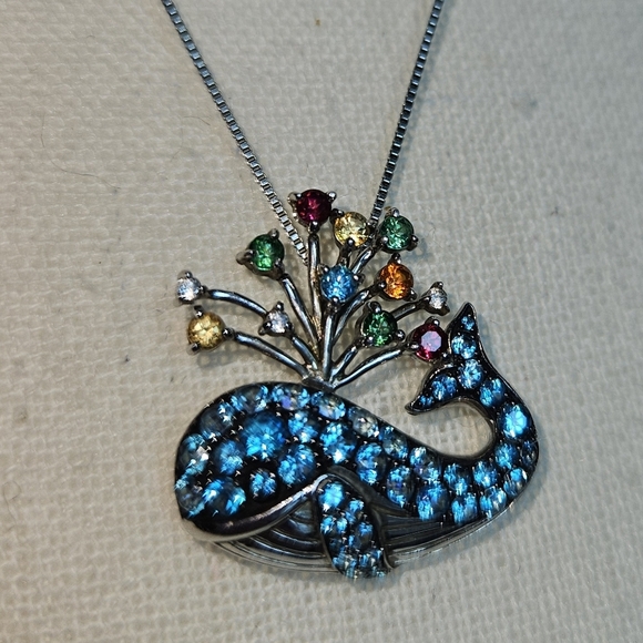 925 Jewelry - Sterling Silver Whale Pendant Genuine Topaz Stones w/20.5" Box Chain